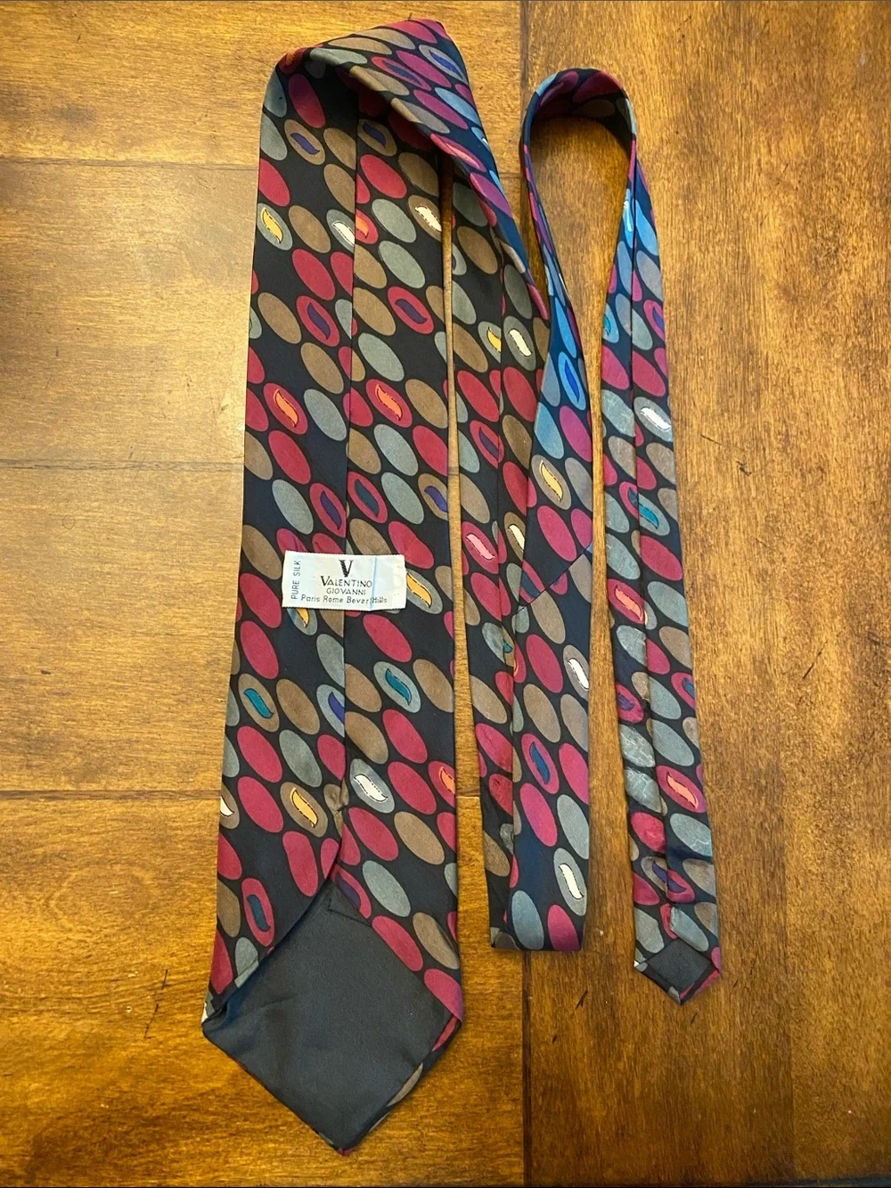Valentino Giavonni Men's Multicolor Oval Pattern Silk Tie - Black Base
